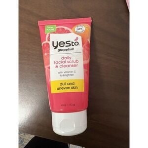 Yes To Grapefruit Daily Facial Scrub Cleanser 4 oz Vitamin C Brighten‎ Dull Skin